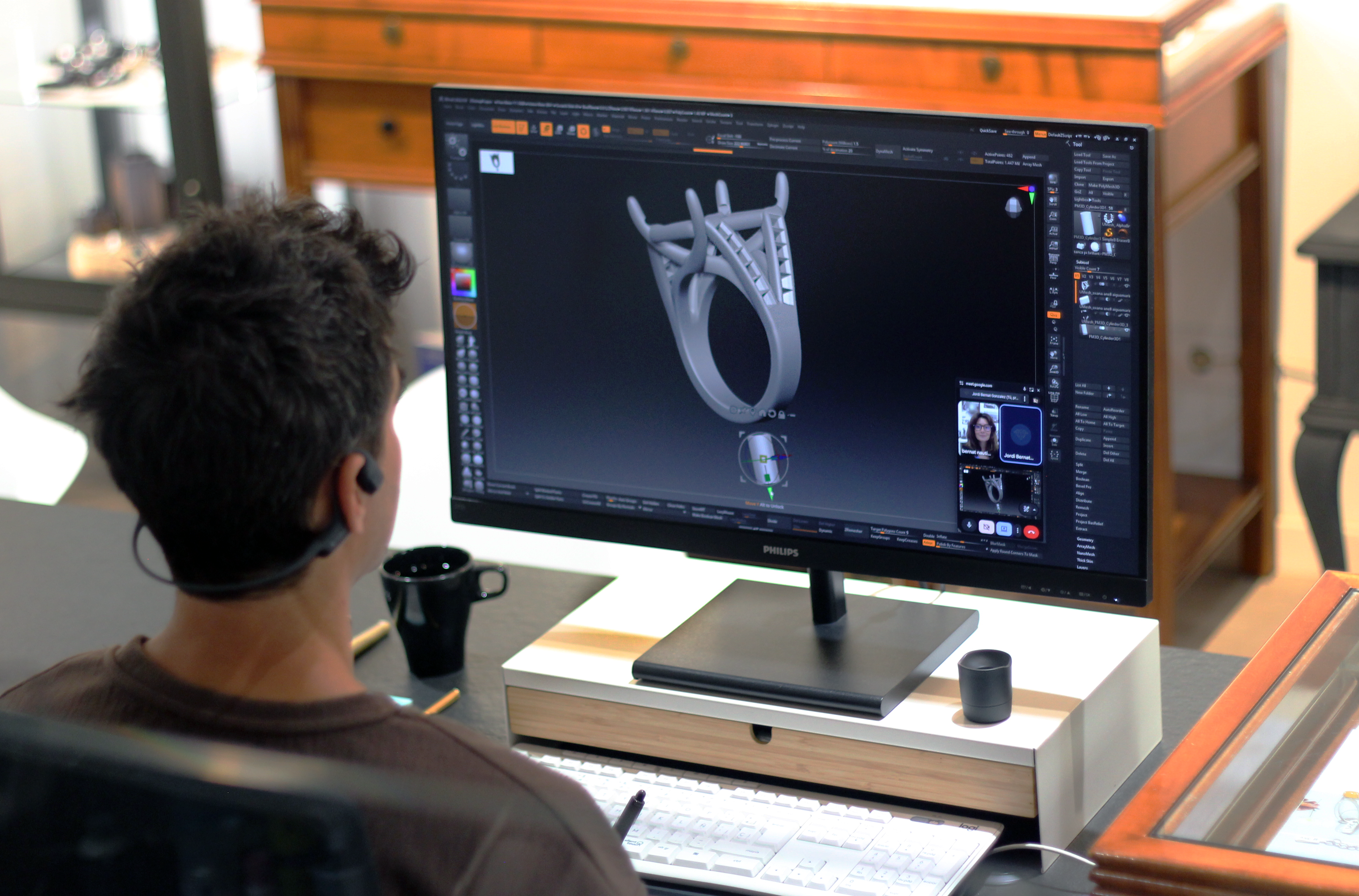 Live Design Session — Studiojoia Pro modelando una pieza de joyería en ZBrush por Google Meet